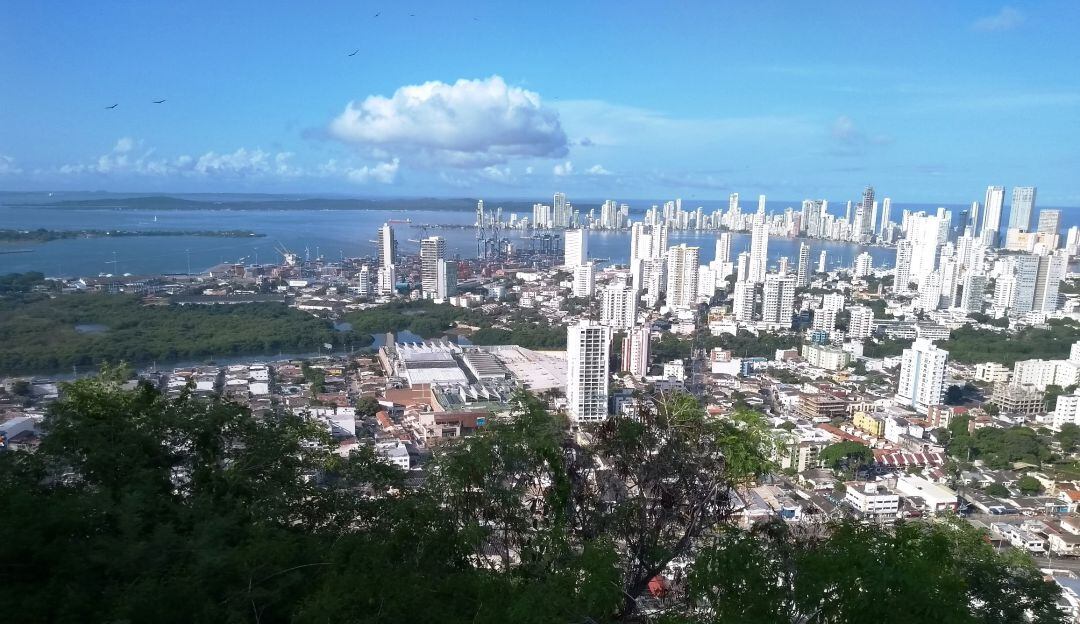 A través del libro ‘Trabajo decente en Cartagena de Indias’, se analizó desde la perspectiva desde la informalidad y equidad de género