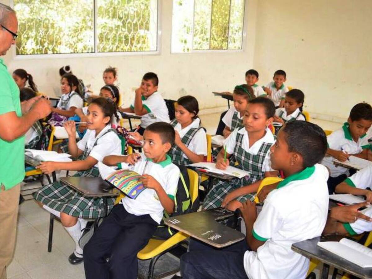 Dos estudiantes de Bolívar al “Campamento GENeración PAZcífica” del MinEducación