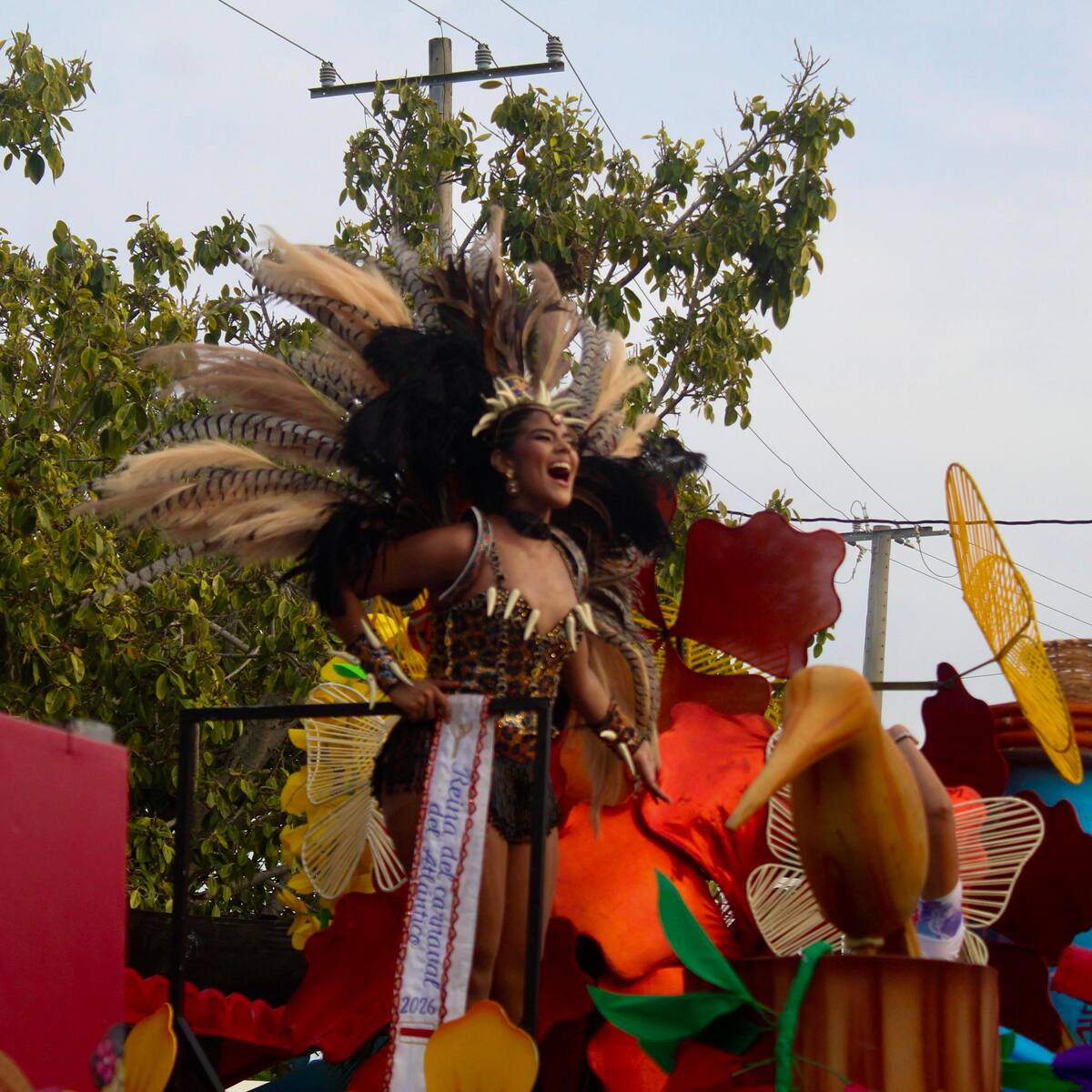Santo Tomás celebró la tradición, baile y música con la Batalla de Flores