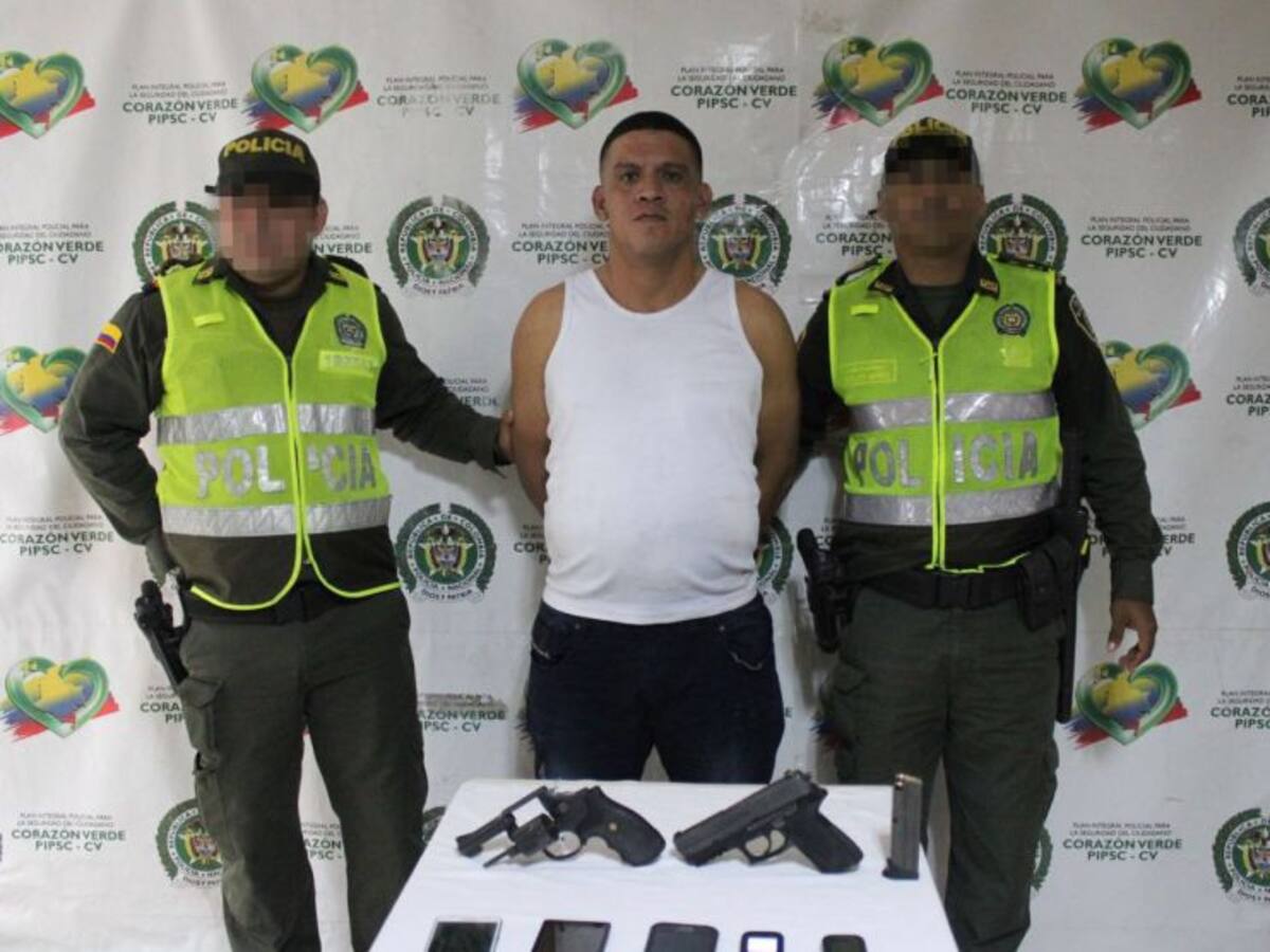 Dos policías heridos y tres delincuentes capturados en balacera en Barranquilla