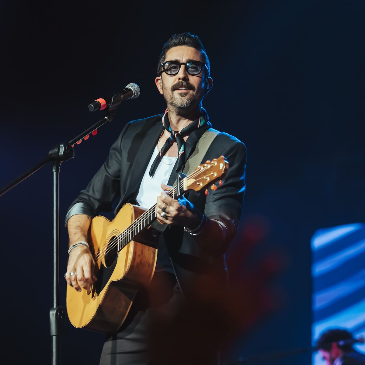 Alex Ubago regresa a Colombia con una gira que revive sus grandes clásicos en la música