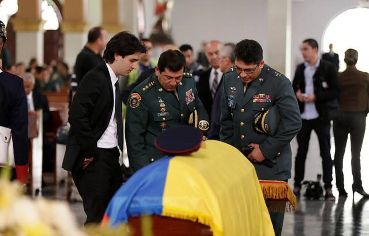 Asistieron sus familiares y los altos mandos militares.
