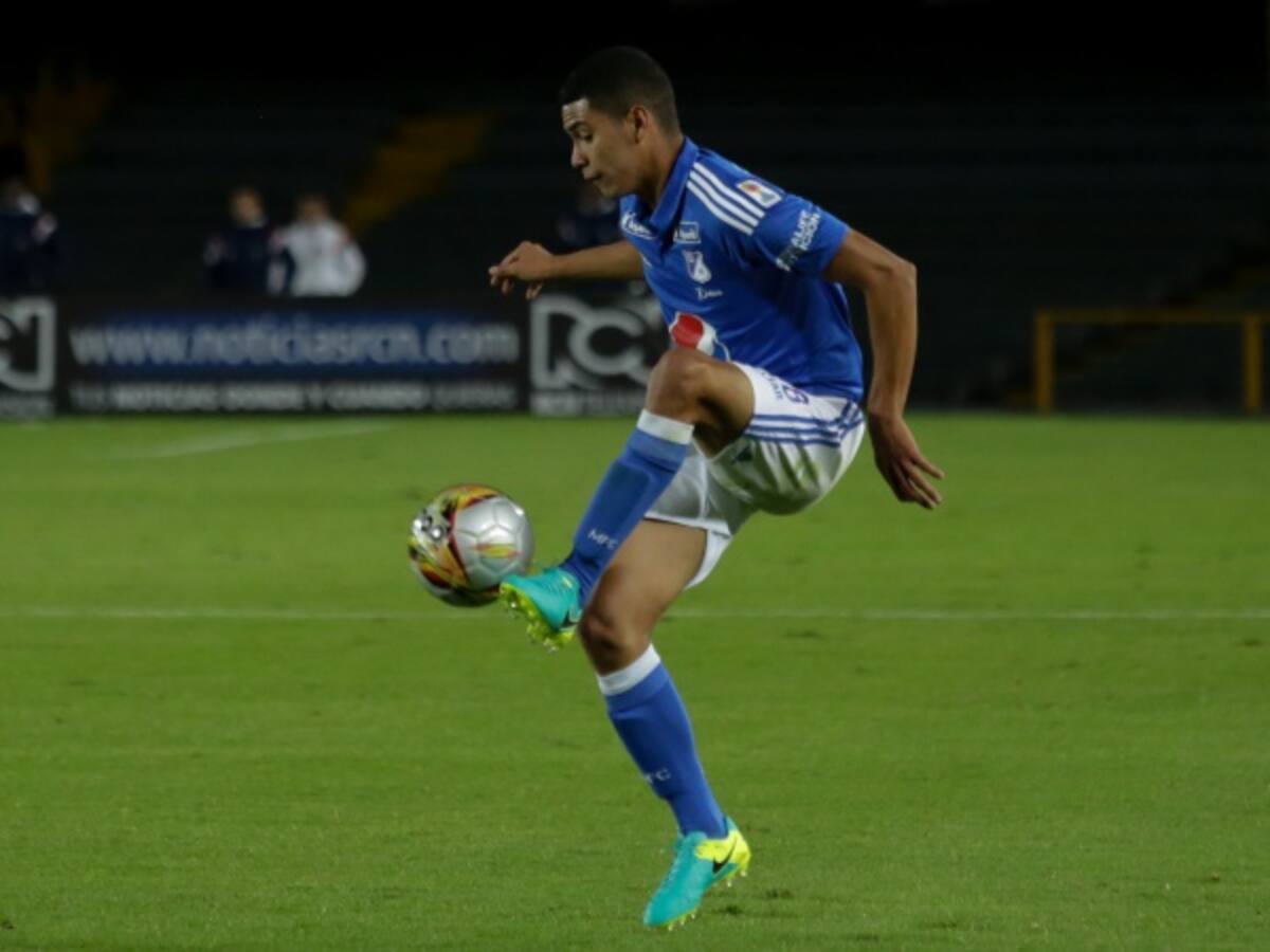 Stiven Vega sufre lesión de ligamento en su rodilla y será baja durante seis meses