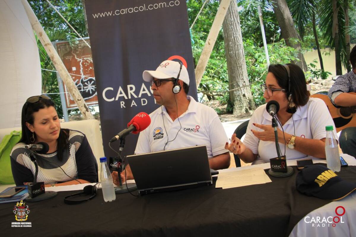 El debate se centró en cómo la sociedad podemos contribuir al cuidado del medio ambiente.