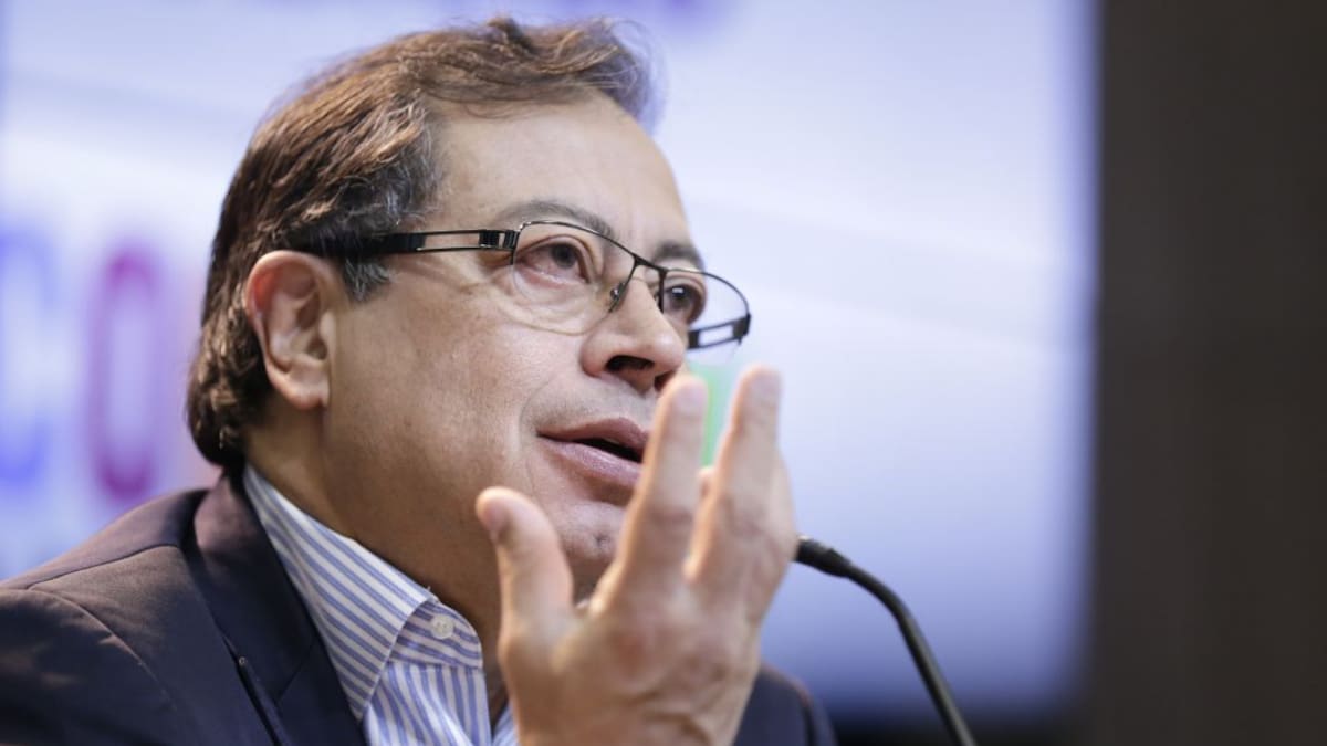 "Iván Márquez y Jesús Santrich son unos estúpidos": Gustavo Petro
