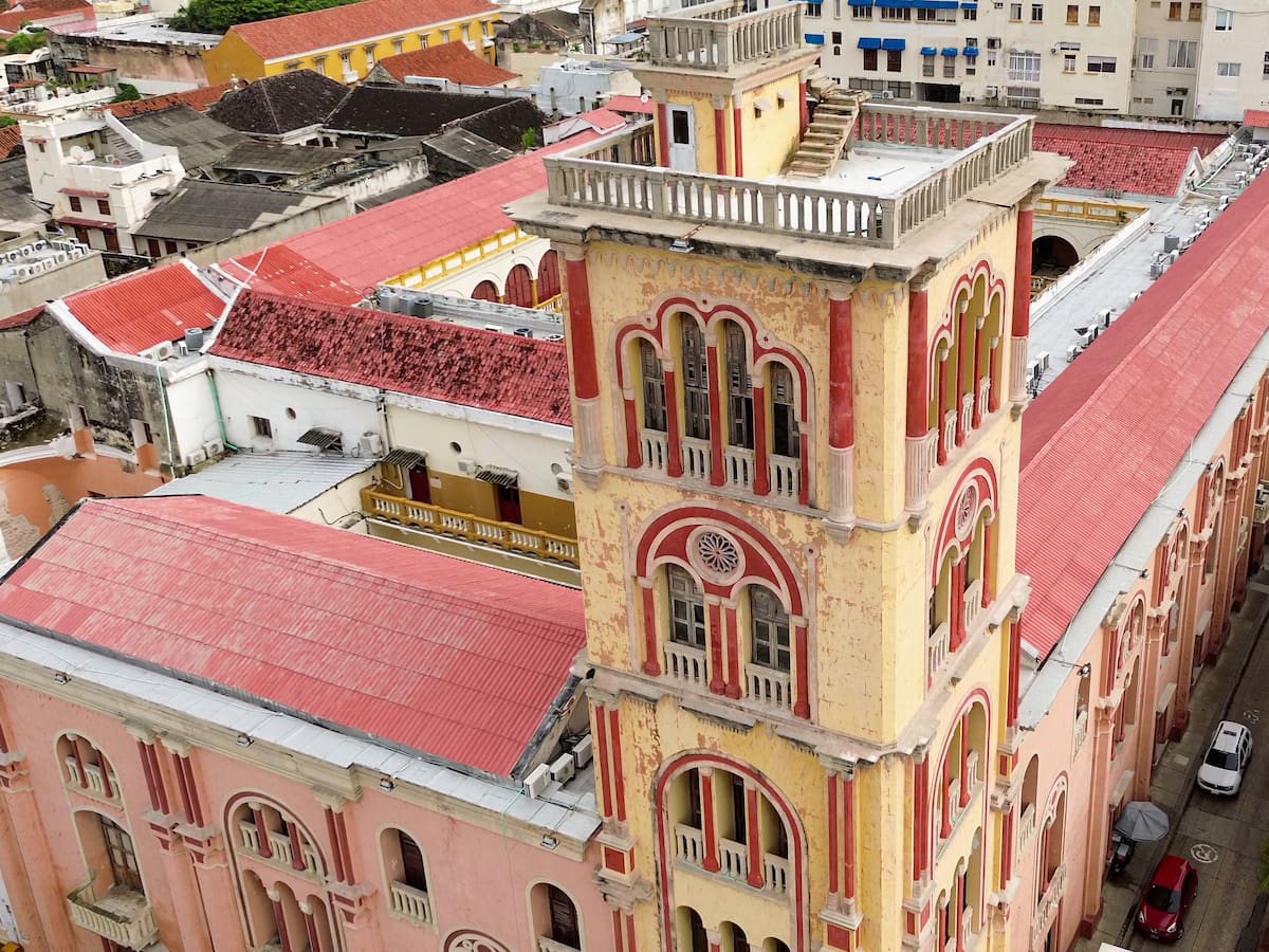 Cartagena vive la transformación educativa con el I Simposio UniCartagena Innova 2025