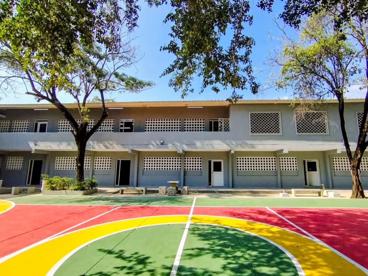 Cuatro instituciones educativas públicas recuperadas abrieron sus puertas en Cartagena