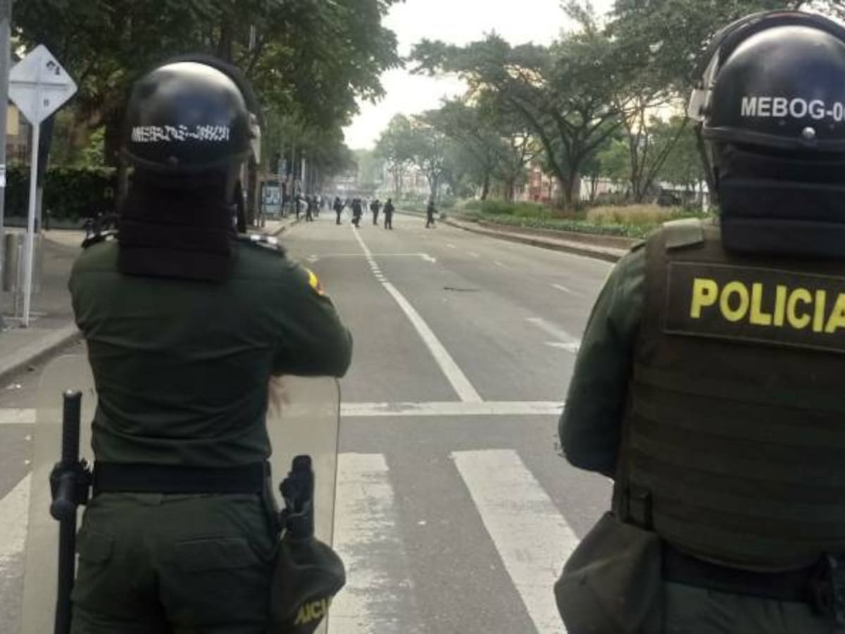 Avanzan marchas de pilotos y organizaciones sindicales en Bogotá