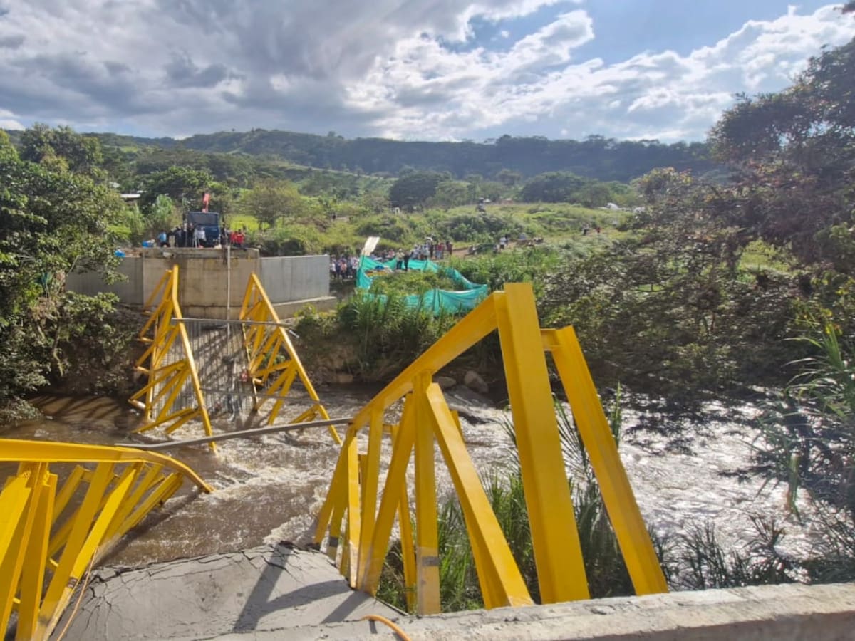Concejo de Moniquirá exige respuestas por colapso del puente El Triunfo, pero citados no asistieron