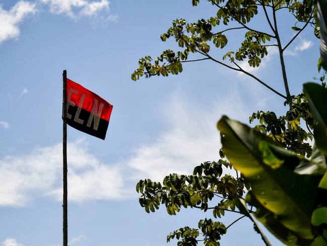 Bandera del ELN. Foto: Getty Images.