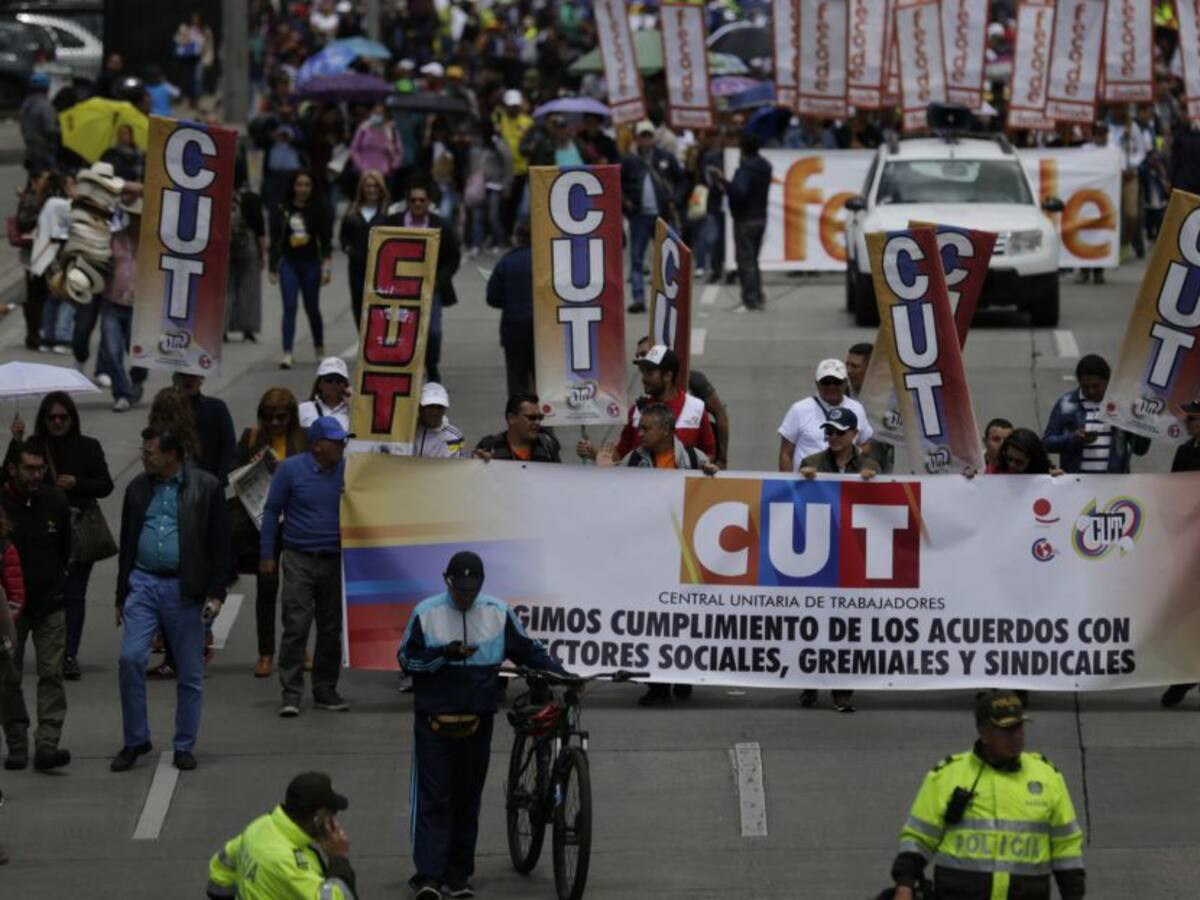 Centrales obreras demandarán decreto “Piso Mínimo de Protección Social”