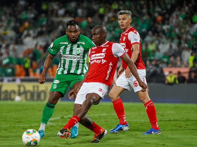 Duelo de Liga entre Santa Fe y Nacional / Colprensa