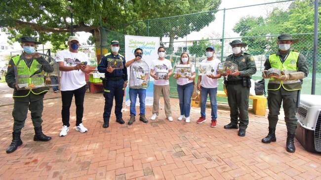 Cada vez son más los ciudadanos que toman conciencia y deciden devolver animales silvestres que mantienen en cautiverio
