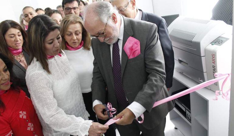 Entrega de mamógrafo a la IPS de la Universidad de Caldas