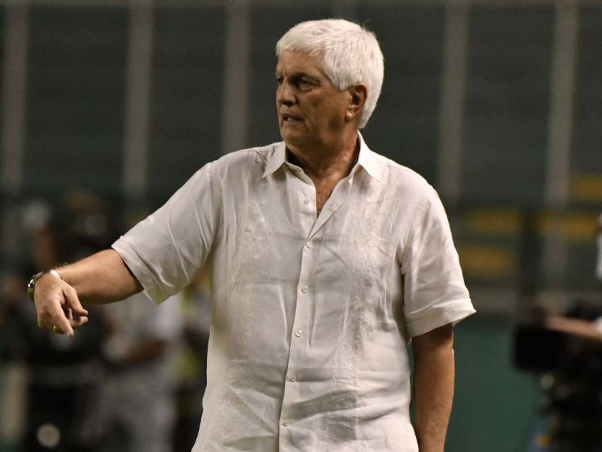 Julio Comesaña puso una tutela reclamando su derecho al trabajo