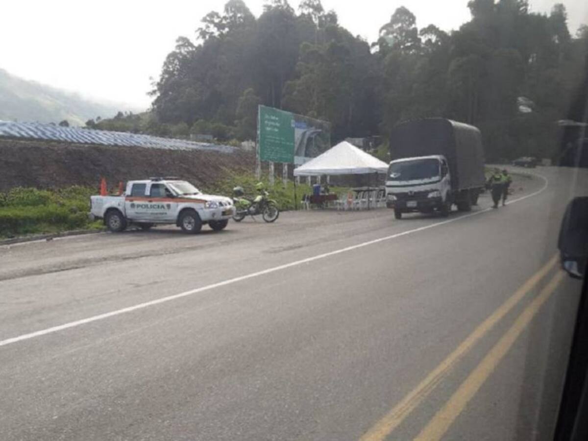En Caldas se comprometen en brindar seguridad vial tras cierre de La Línea