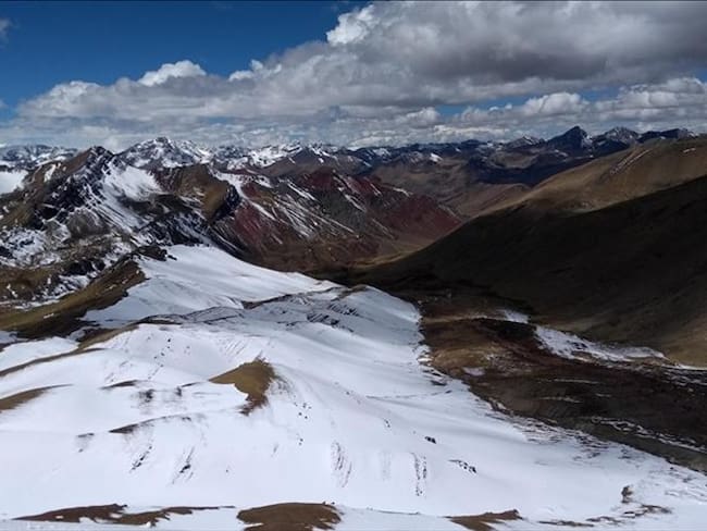 La reducción de los glaciares peruanos en la cordillera de los Andes es uno de los principales impactos del cambio climático en Latinoamérica. Foto: Agencia Anadolu