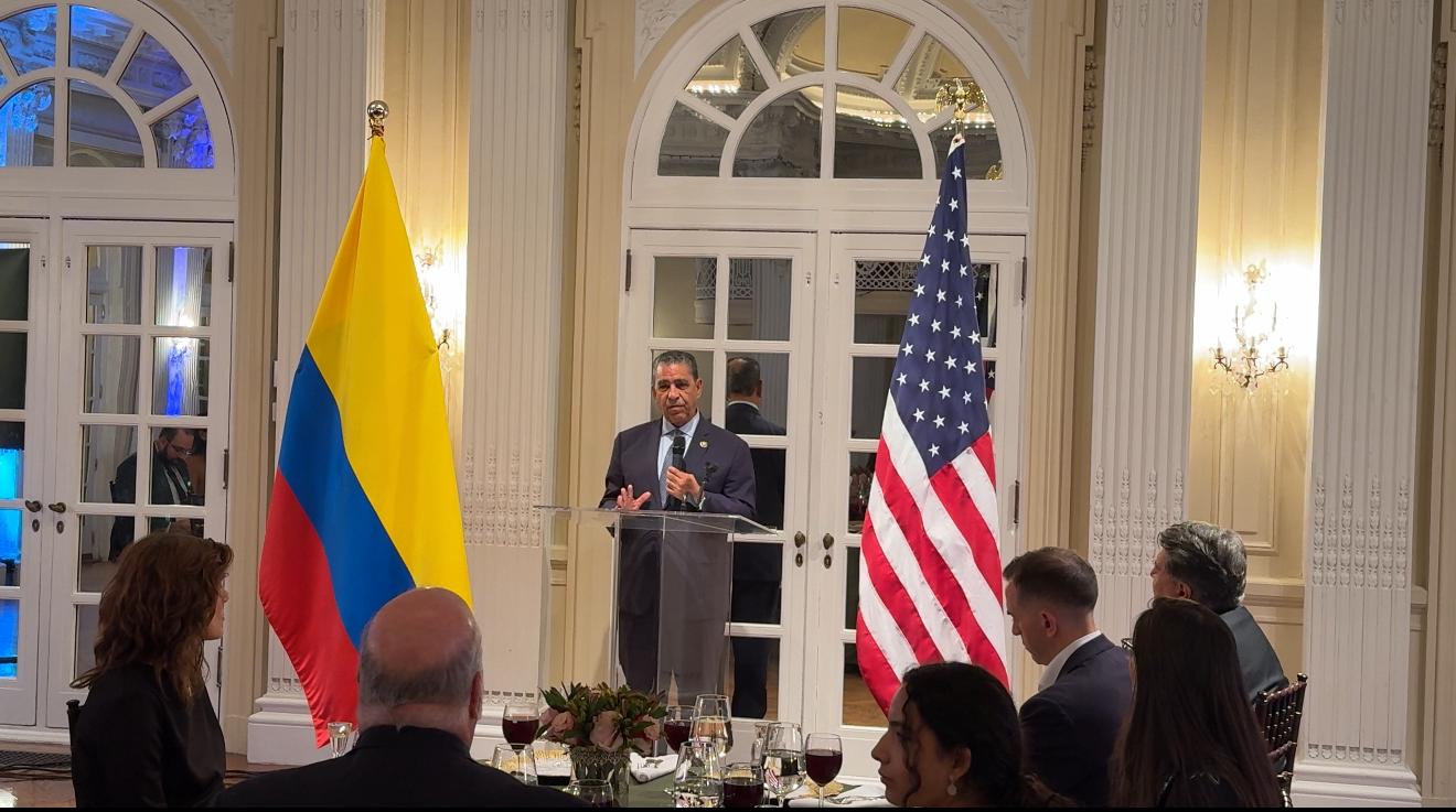 El legislador estadounidense, Adriano Espaillat