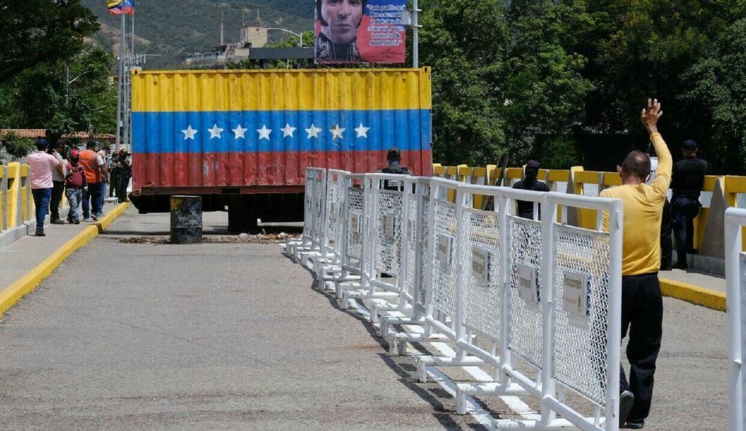 Reunión de congresistas colombo venezolanos