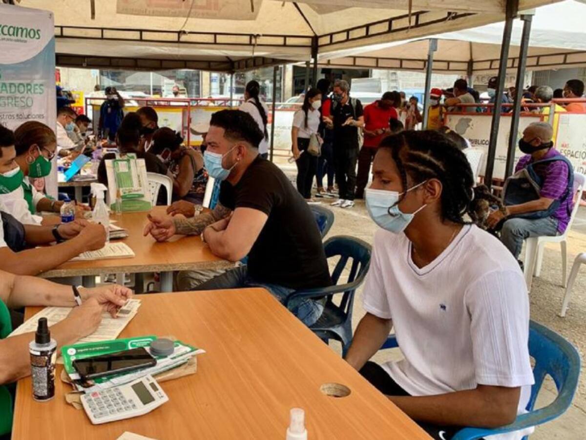 Jornadas para acceder a créditos llegaron a Bazurto en Cartagena