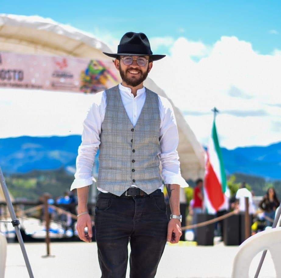 José Luis Bohórquez, alcalde de Duitama, hizo duras declaraciones en la plaza Los Libertadores / Foto. Cortesía