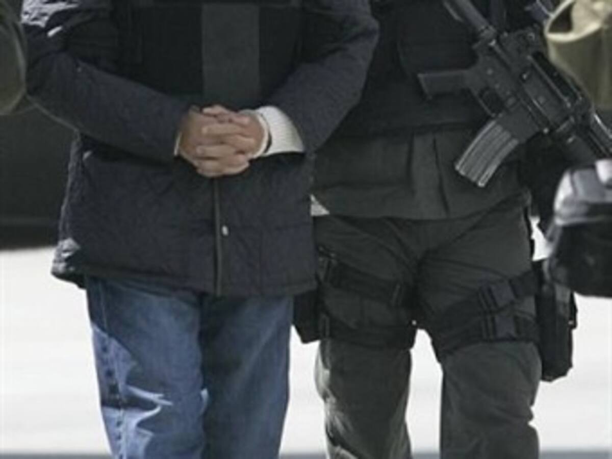 Avalan extradición de distribuidor de heroína de "Los Rastrojos"