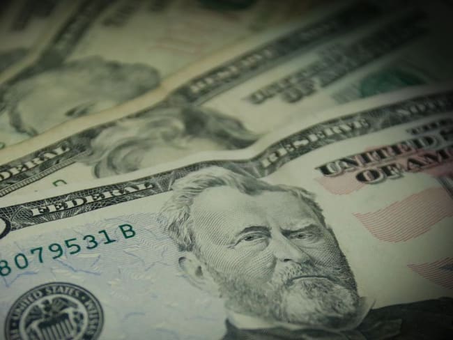 Dólar en Colombia se negocia por debajo de los $3.400