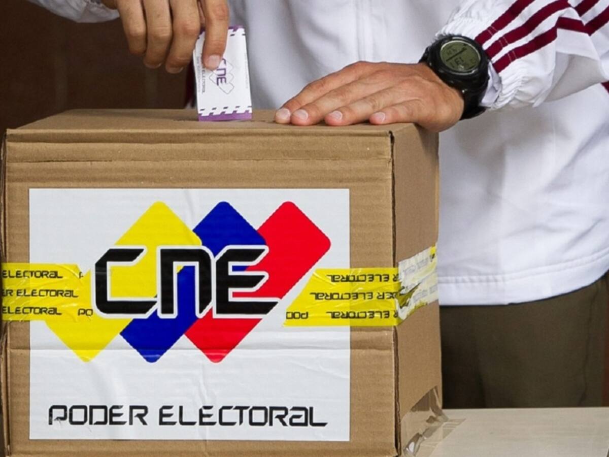Oposición busca participación de venezolanos en la consulta popular