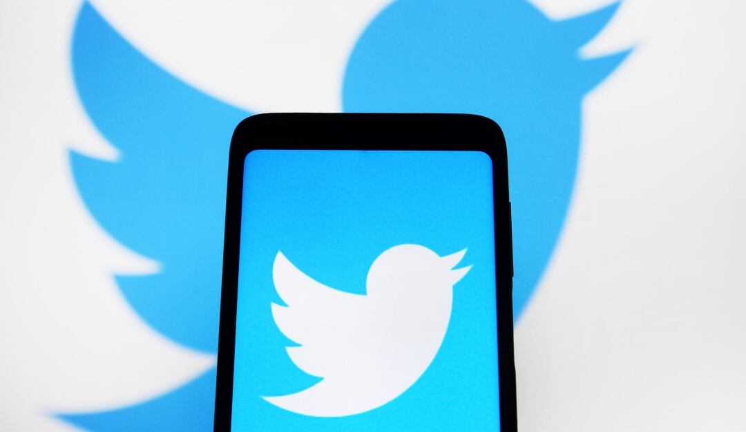 Según Bloomberg, Twitter prepara suscripciones de pago para Tweetdeck