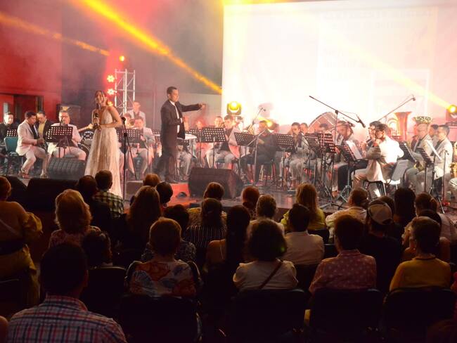 La Banda Sinfónica del Huila sigue cautivando al público huilense con grandes conciertos en diferentes lugares, y se posesiona como una de las mejores por su gran crecimiento y premios obtenidos.