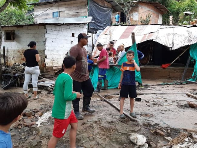 13 casas afectadas por la creciente súbita de una quebrada en Puerto Berrio