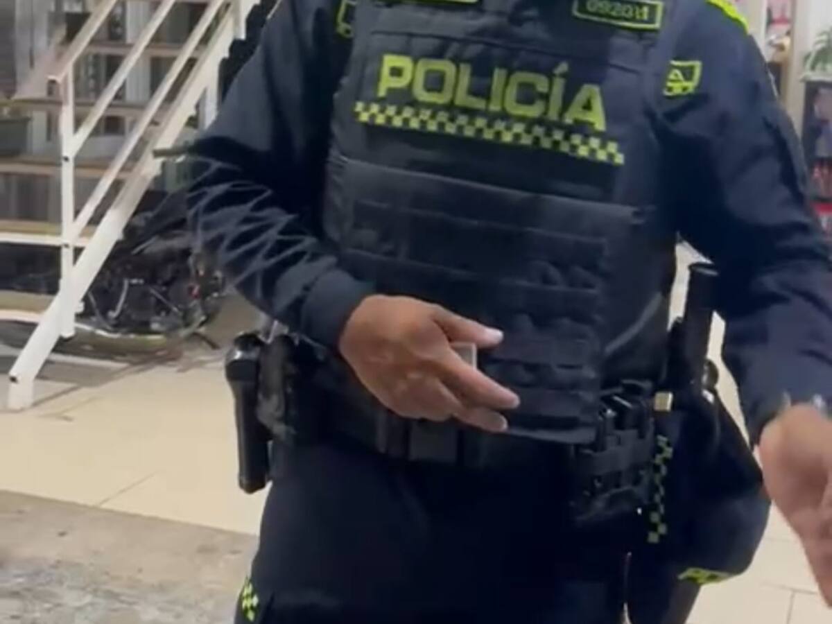 Retiran al Policía que amenazó a abogado en Armenia con la frase “si usted me hace echar yo lo pelo”