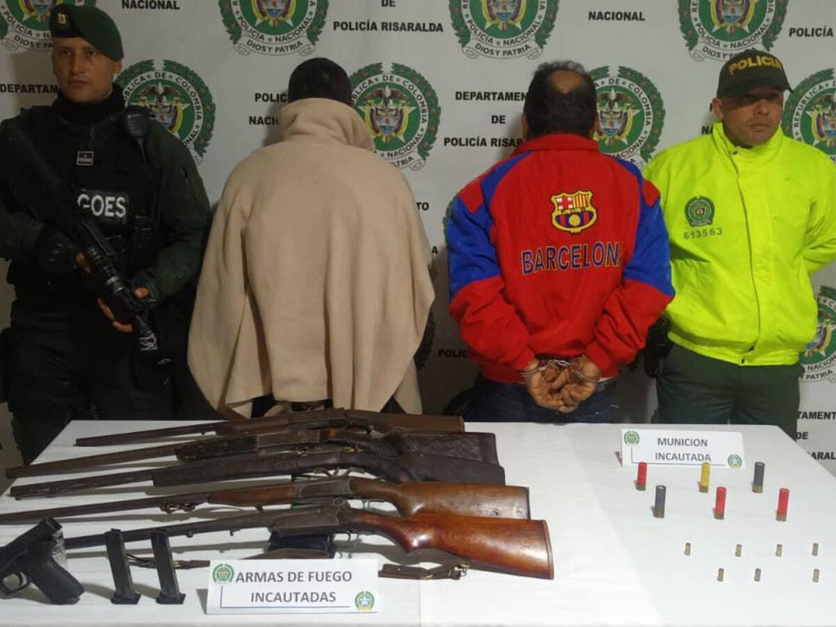 Capturan en Risaralda a dos hombres con varias armas de fuego dentro de una finca