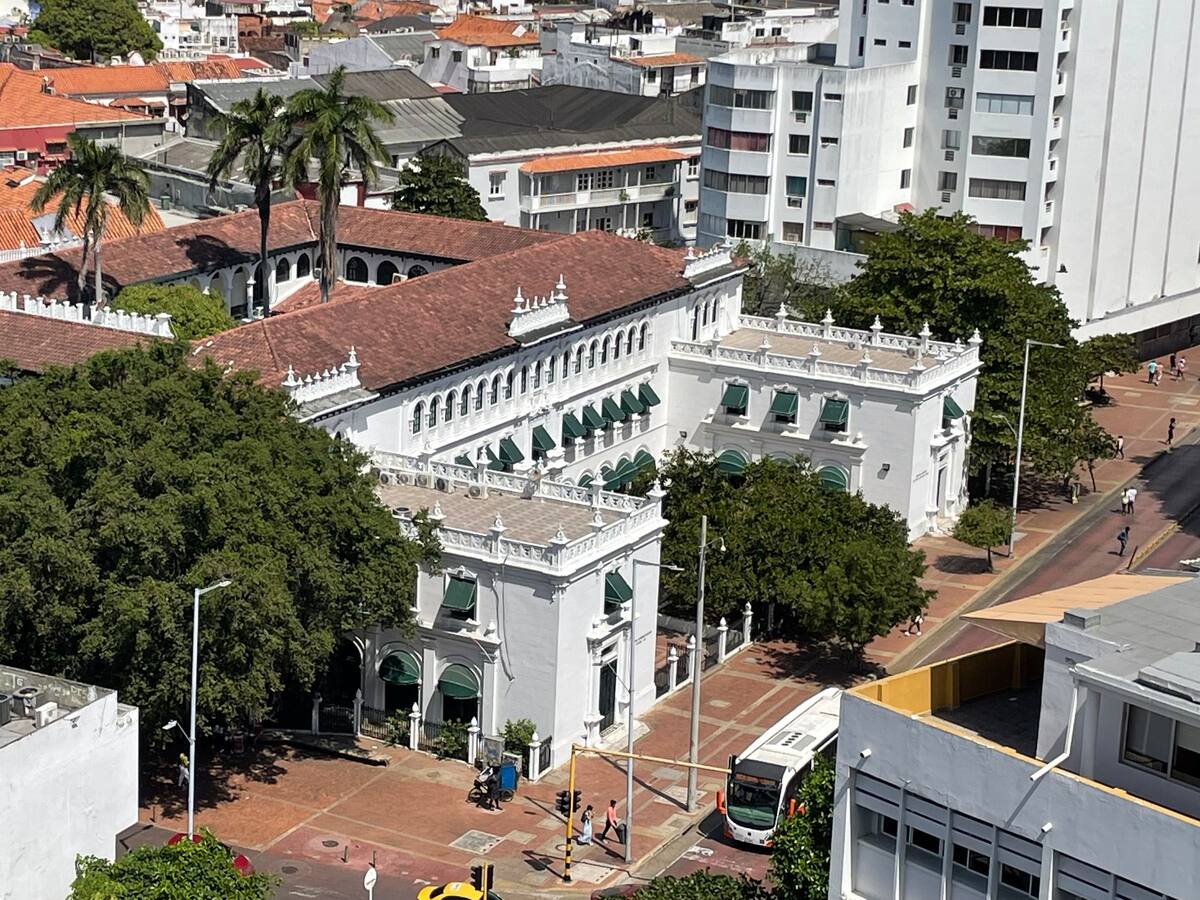 Confirman incumplimiento del exalcalde Dau en la pavimentación de una calle de Cartagena