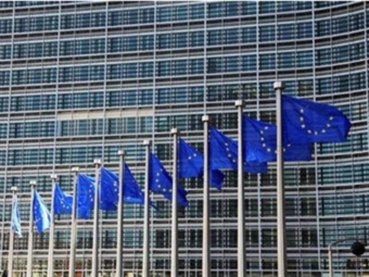 La Comisión Europea estudiará en 2014 eximir de visados a colombianos y peruanos