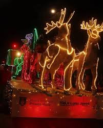 El mensaje enfatiza que la pólvora no es un juego y puede causar lesiones. Foto Relacionada.