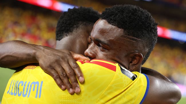 “No es fácil, pero todo lo hacemos con mucho amor” Jhon Córdoba sobre las ayudas enviadas al Chocó (Photo by Michael Regan - FIFA/FIFA via Getty Images)
