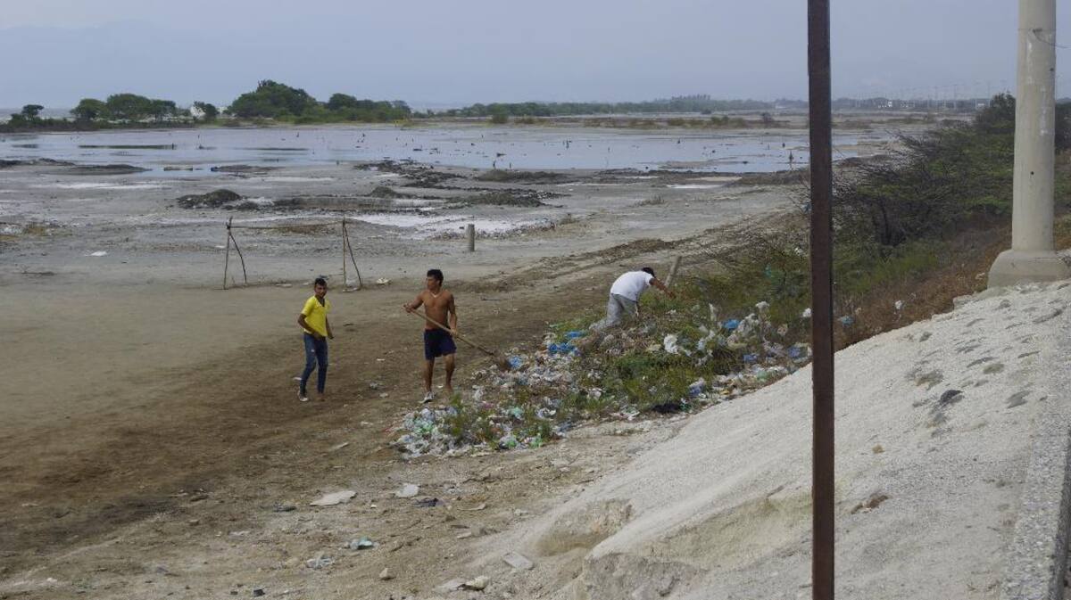 Recorrido de Caracol Radio por las zonas que aguantan sed. Fotos de Luis Enrique Rodríguez