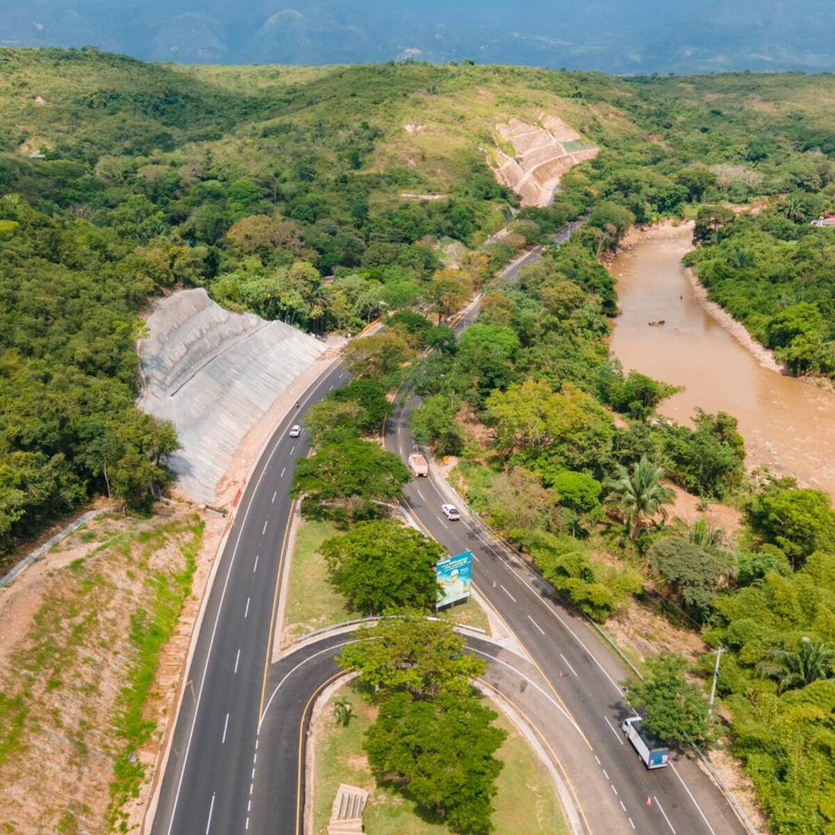 ¿Cuál es el manejo para la Vía Bogotá – Girardot durante el puente festivo?