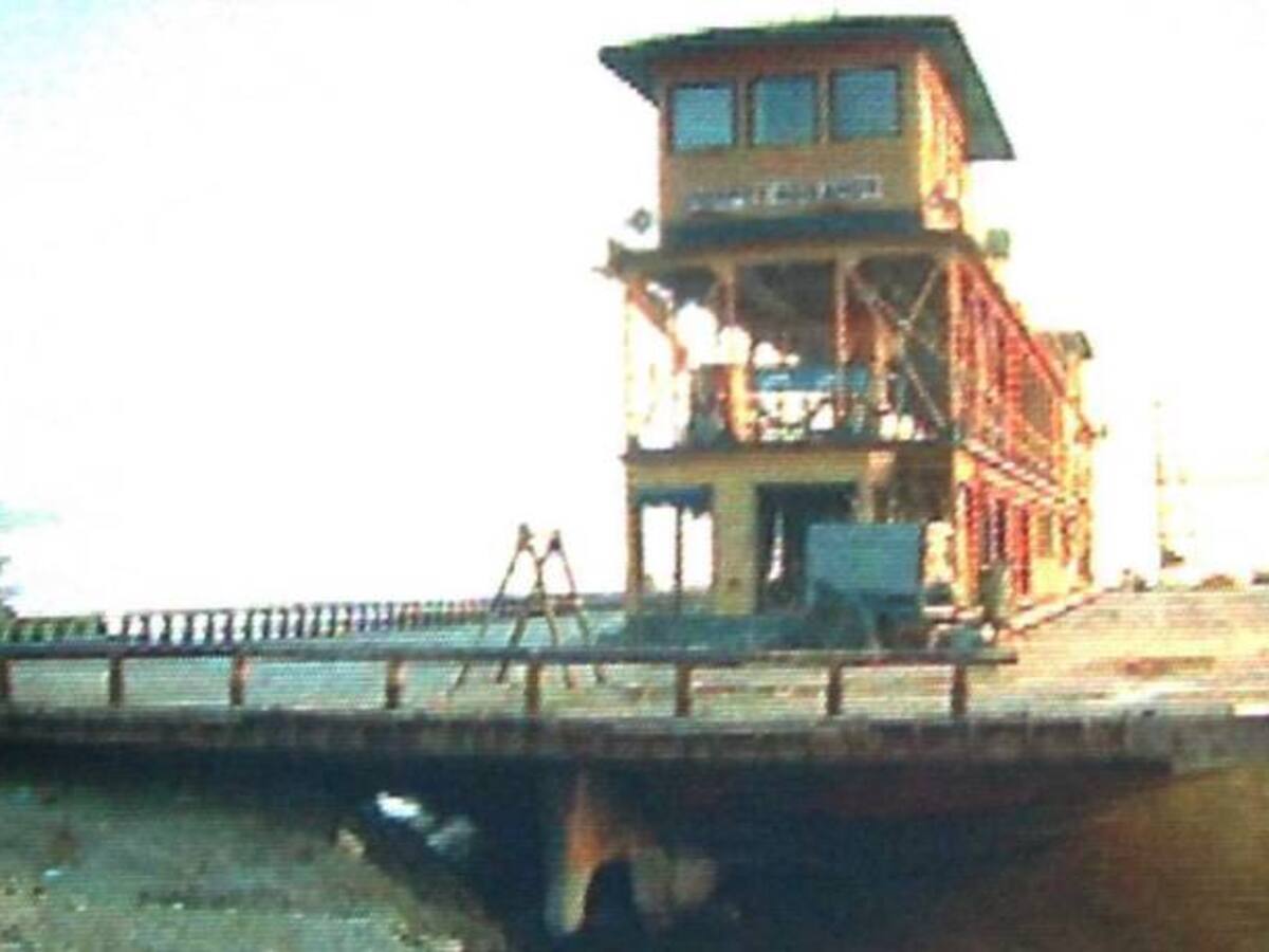 Ferry de Magangué no puede prestar servicio por bajo nivel del Magdalena