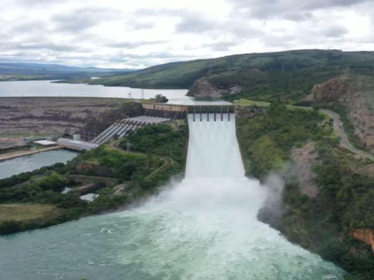 Gobernador de Boyacá y alcaldes definen proyectos con recursos del fallo por la venta de Chivor