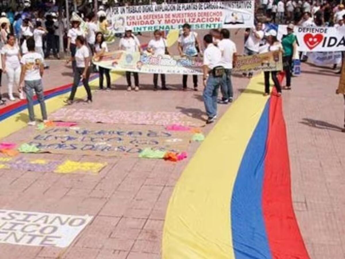 Trabajadores administrativos de colegios oficiales en Manizales están en un paro escalonado
