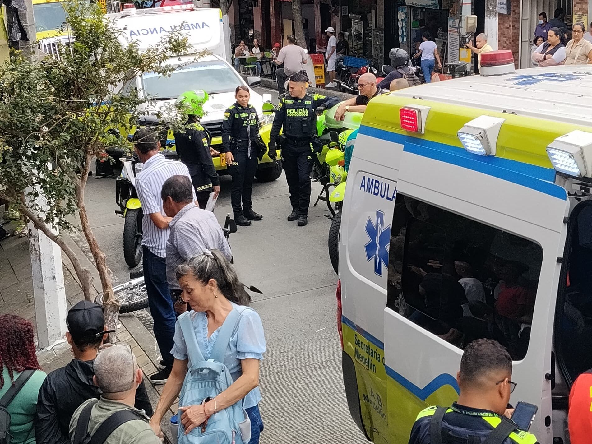 Accidente de tránsito en Medellín - foto Denuncias Antioquia