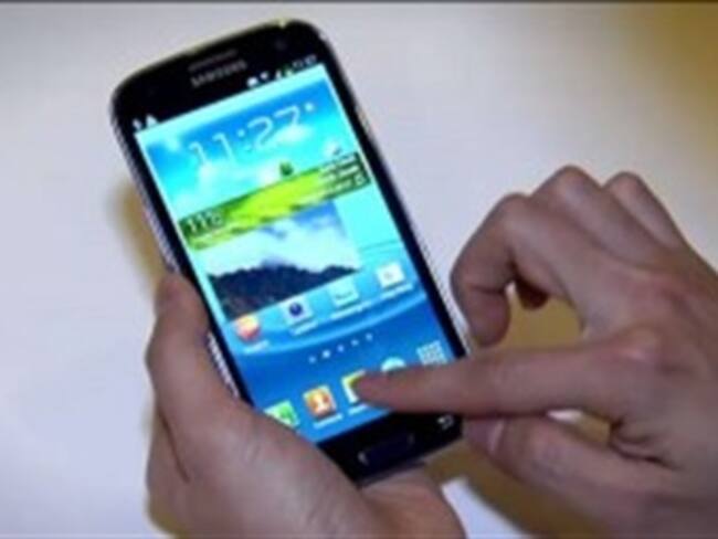 Samsung lanza el Galaxy S3, un teléfono que 've, entiende y responde'
