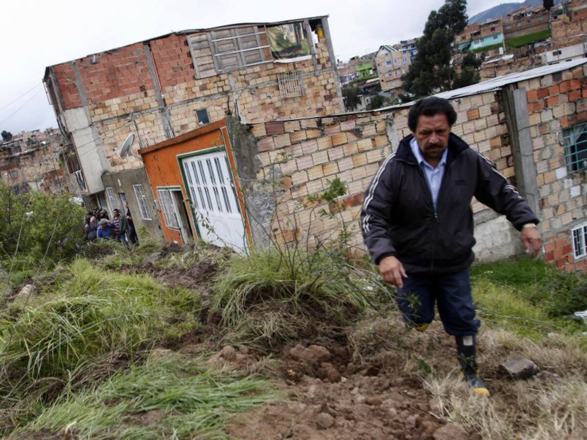 Familia encontró su casa incinerada y robada al llegar de vacaciones