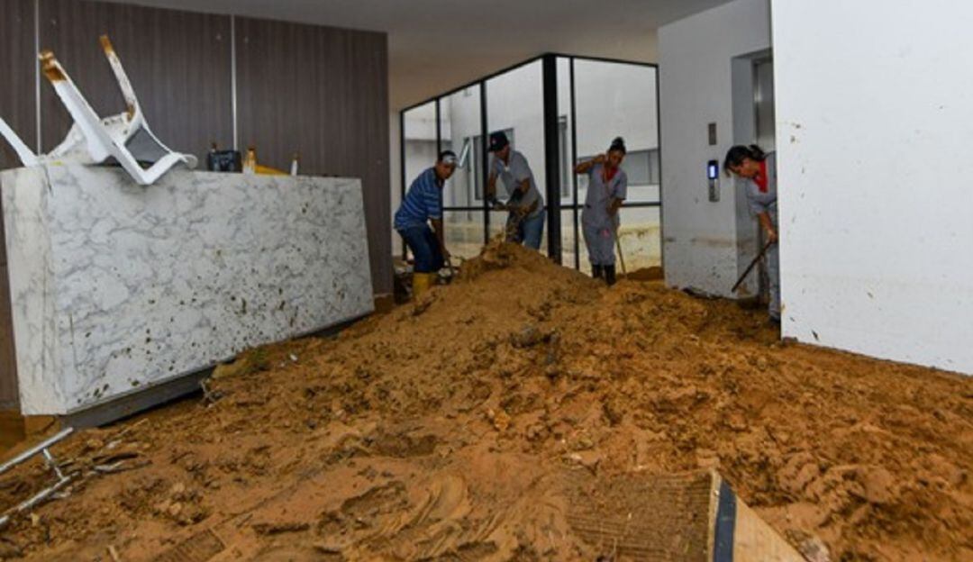 Alcalde de Cali visita los sitios afectados por las lluvias