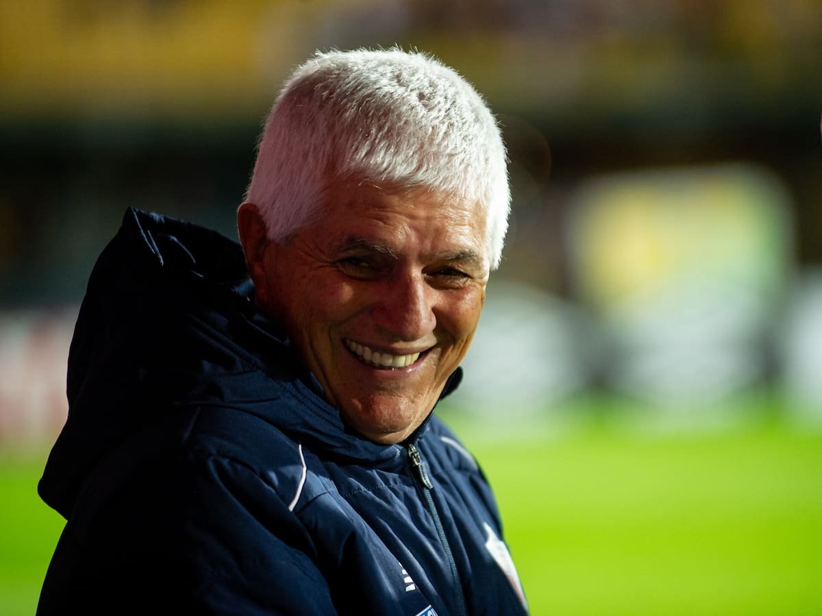 Comesaña se retiró de la dirección técnica: ¿Fue buscado por Junior para dirigir una última vez?