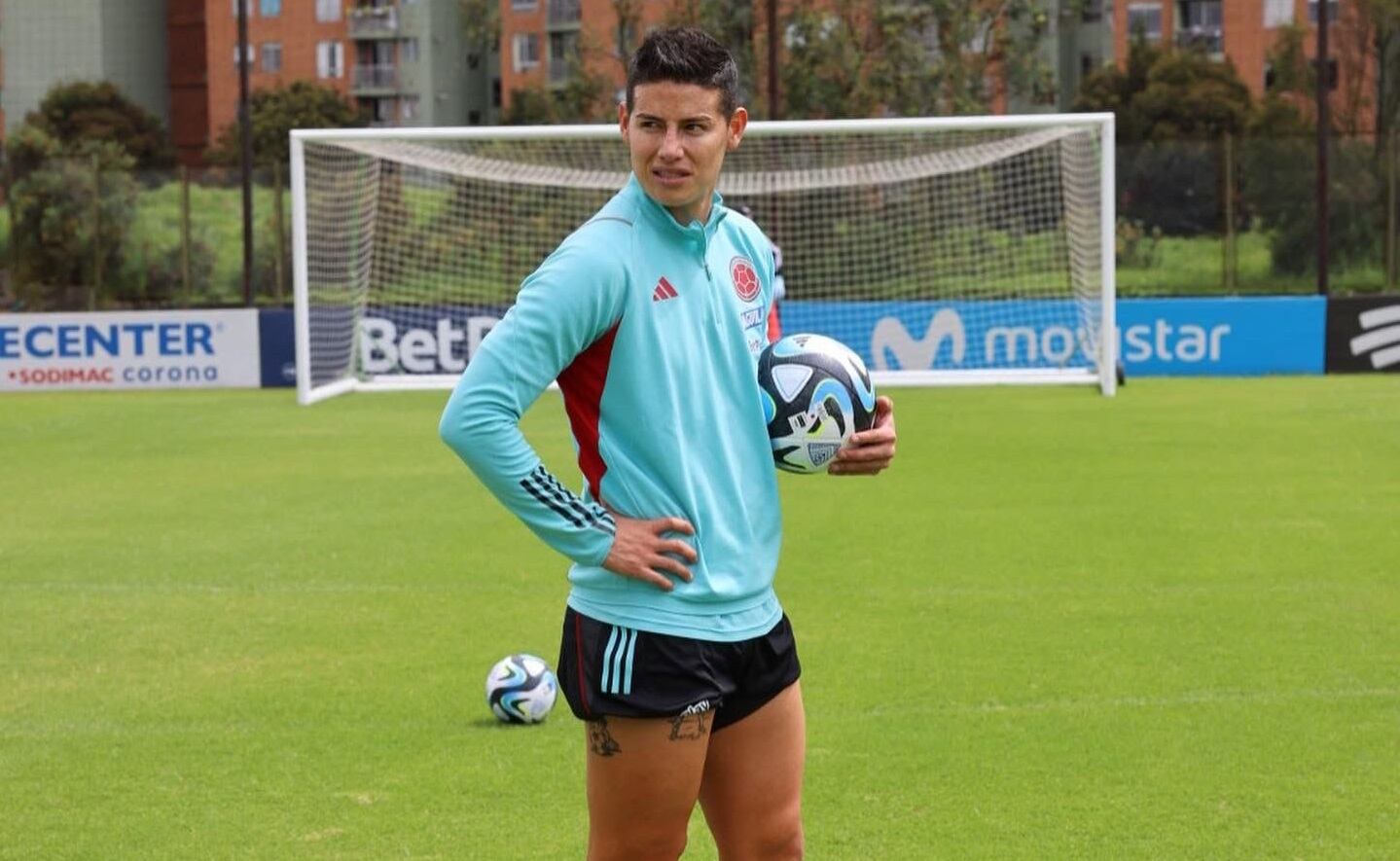 James Rodríguez se entrenó en la sede de la Federación / @jamesdrodriguez