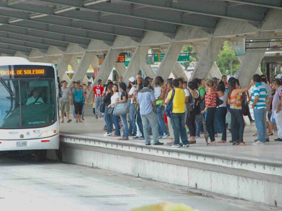 En un 25% reducida operación del Transmetro