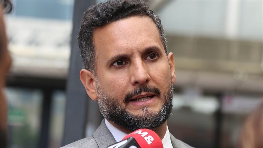 Nuevas amenazas al abogado Miguel Ángel del Río en audiencia de preclusión de Álvaro Uribe. Foto: Colprensa / ÁLVARO TAVERA